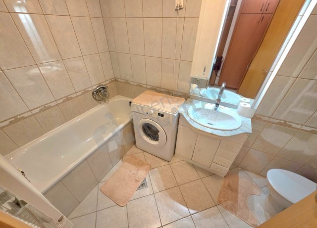 Kiadó téglalakás, albérlet, III. kerületben, Kiscelli utcában
