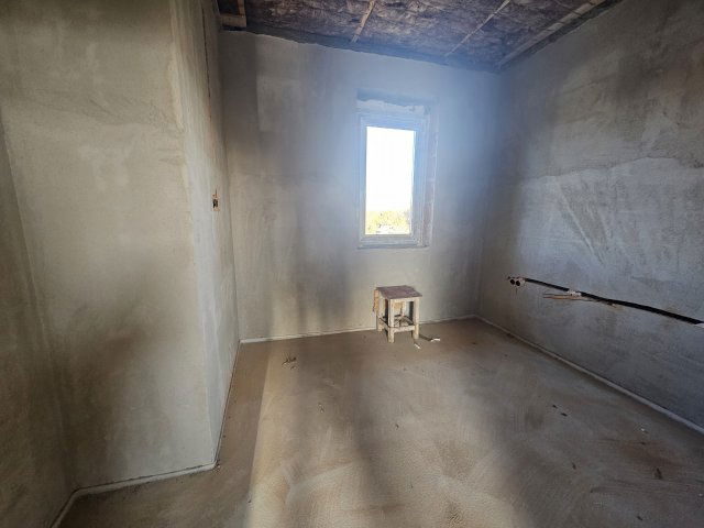 Eladó téglalakás, Pápán 37.445 M Ft, 1+1 szobás