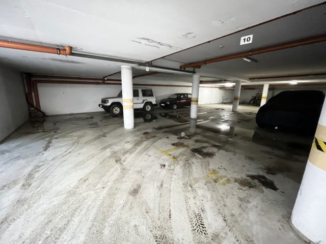 Eladó garázs, Kaposváron, Zárda utcában 7.5 M Ft