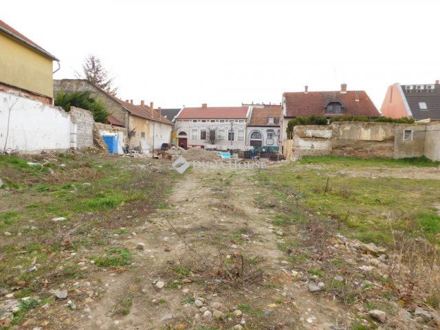 Eladó telek, Kecskeméten 89 M Ft / költözzbe.hu