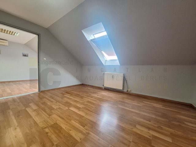 Kiadó iroda, Szegeden, Gogol utcában 80 E Ft / hó