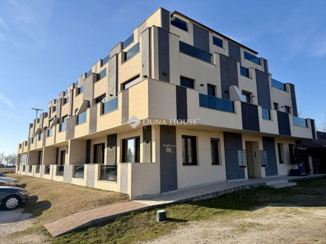 Eladó téglalakás, Zamárdiban 88.5 M Ft, 2 szobás