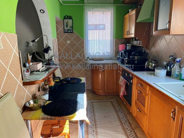 Eladó családi ház, Nyíregyházán 94 M Ft, 3 szobás