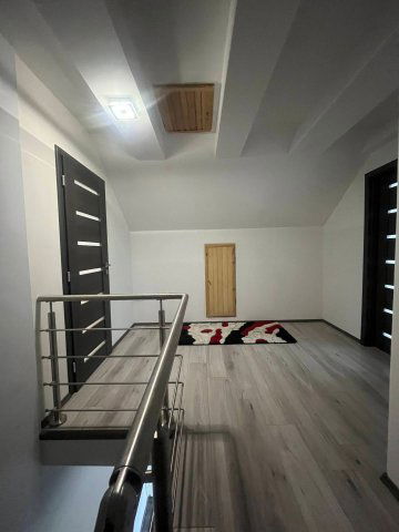 Eladó családi ház, Szirmabesenyőn 109 M Ft