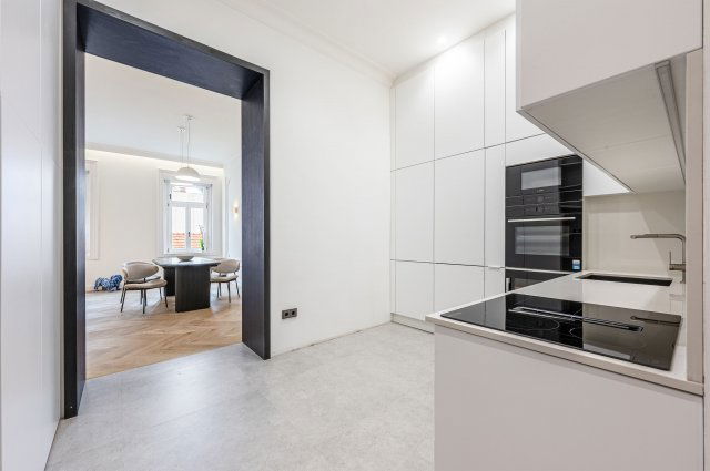 Eladó téglalakás, Budapesten, VI. kerületben 309 M Ft, 3 szobás