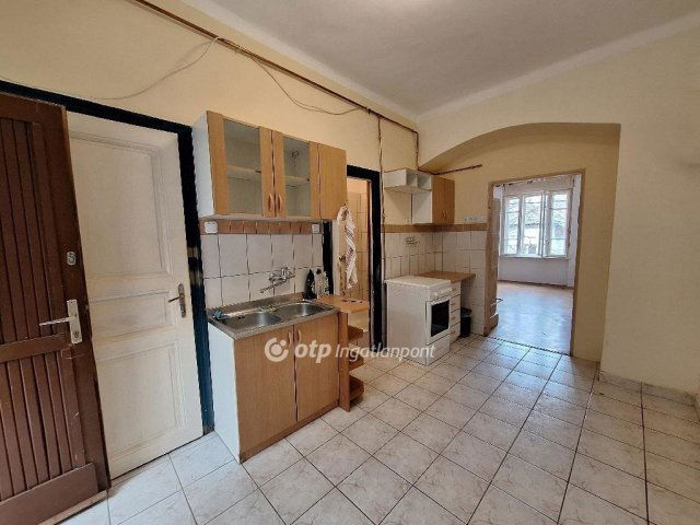 Eladó téglalakás, Budapesten, X. kerületben 37.9 M Ft, 1 szobás