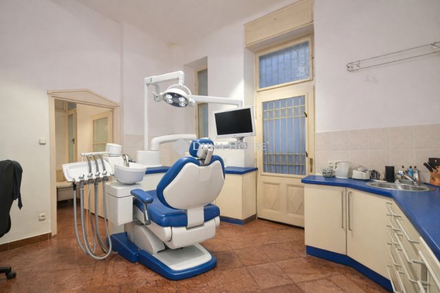 Kiadó téglalakás, albérlet, Budapesten, V. kerületben, 3 szobás