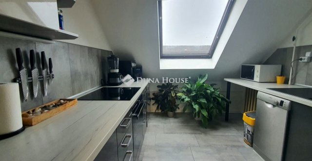 Eladó téglalakás, Szombathelyen 49.9 M Ft, 3 szobás