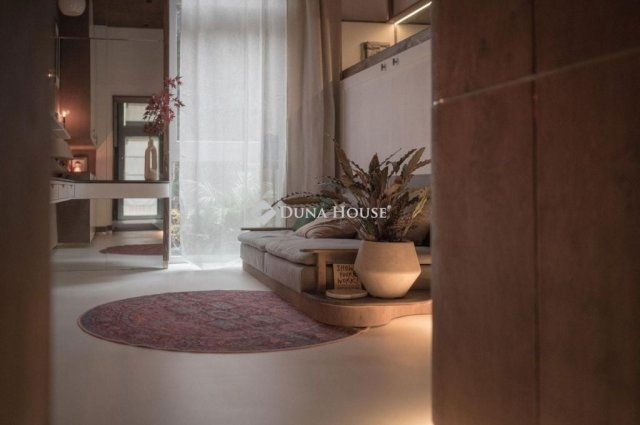 Eladó téglalakás, Budapesten, VII. kerületben 54.9 M Ft