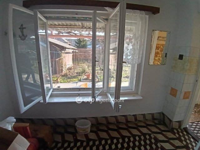 Eladó családi ház, Gyomaendrődön 16 M Ft, 3 szobás