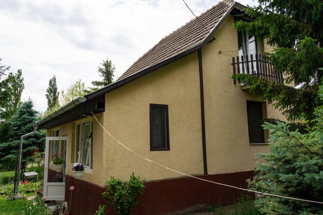 Eladó nyaraló, Dányon, Tóparti utcában 39 M Ft, 3 szobás
