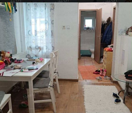 Eladó családi ház, Kajárpécen 28.9 M Ft / költözzbe.hu
