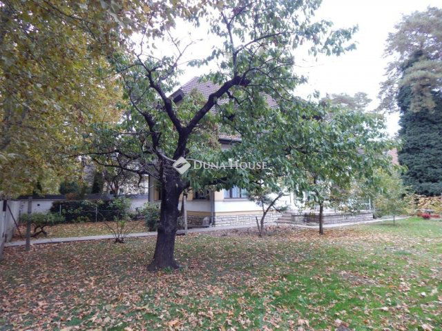 Eladó családi ház, Siófokon 259 M Ft, 5 szobás