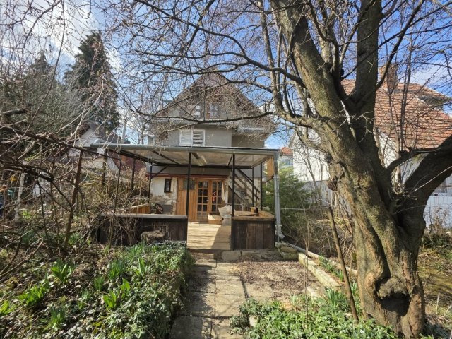 Eladó családi ház, Pécsett 24.99 M Ft, 2 szobás