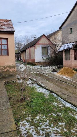 Eladó családi ház, Berkesden 8 M Ft, 4 szobás