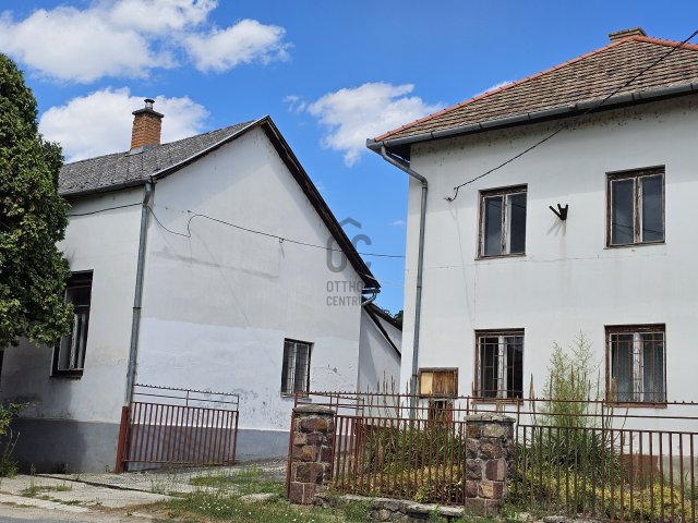 Eladó iroda, Karádon 45 M Ft / költözzbe.hu