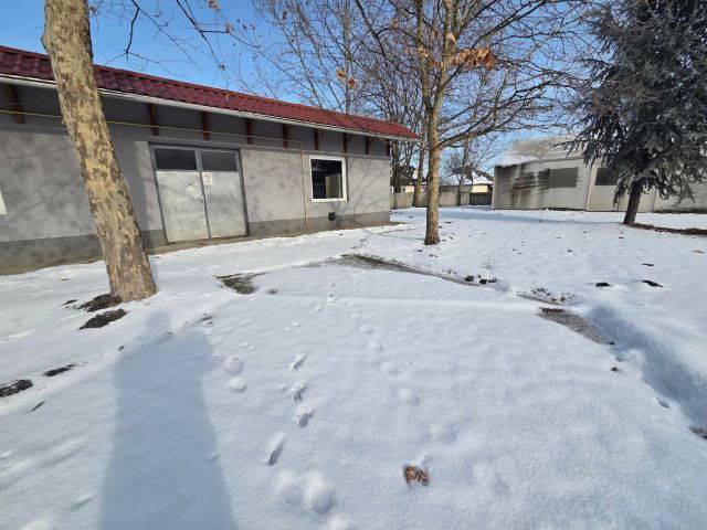 Eladó ipari ingatlan, Mezőcsáton 90 M Ft, 4 szobás