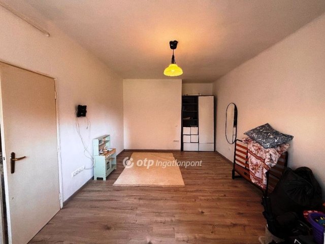 Eladó téglalakás, Budapesten, XX. kerületben 51.5 M Ft, 1 szobás