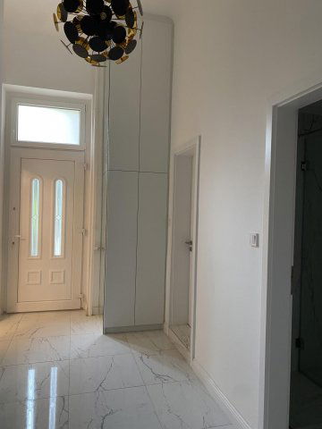 Kiadó téglalakás, albérlet, VI. kerületben, Izabella utcában