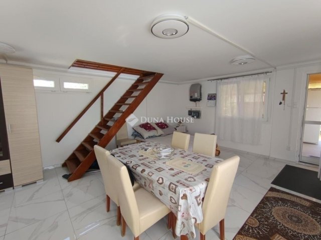 Eladó családi ház, Erdőkertesen 54.5 M Ft, 2 szobás