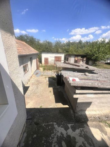 Eladó családi ház, Iszkázon 29 M Ft, 4 szobás