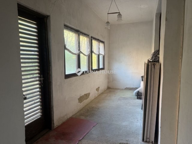 Eladó családi ház, Pécelen 126.5 M Ft, 3 szobás