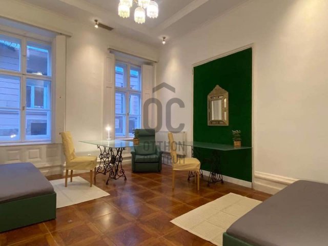 Eladó hotel, Budapesten, VIII. kerületben 220 M Ft