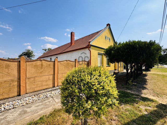 Eladó családi ház, Bágyogszováton 52 M Ft, 3 szobás