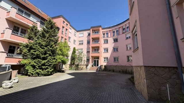 Eladó téglalakás, Miskolcon 69.5 M Ft, 3 szobás