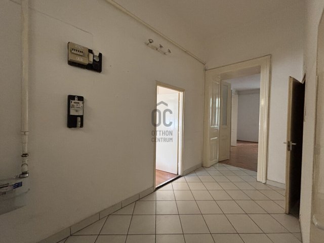 Eladó téglalakás, Budapesten, VI. kerületben 109.9 M Ft