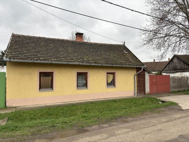 Eladó családi ház, Hódmezővásárhelyen 19.99 M Ft, 2+1 szobás