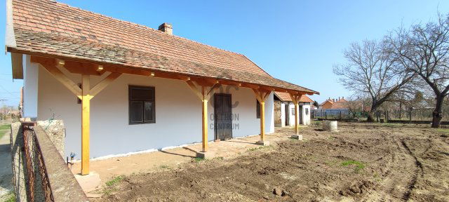 Eladó családi ház, Tiszafüreden 12.5 M Ft, 2 szobás