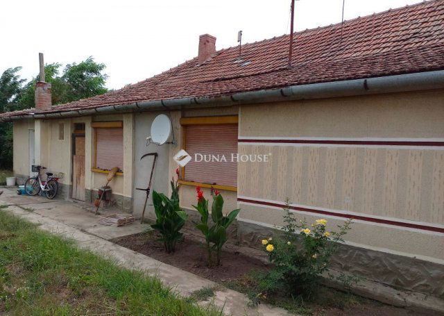Eladó családi ház, Végegyházán 3.8 M Ft, 3 szobás