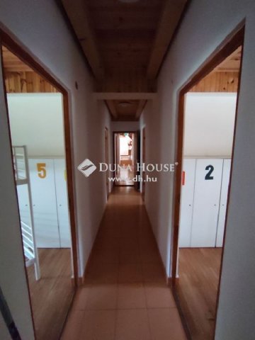 Eladó családi ház, Kemencén 230 M Ft, 3 szobás