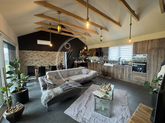 Eladó családi ház, Pécsett 139.5 M Ft, 4 szobás