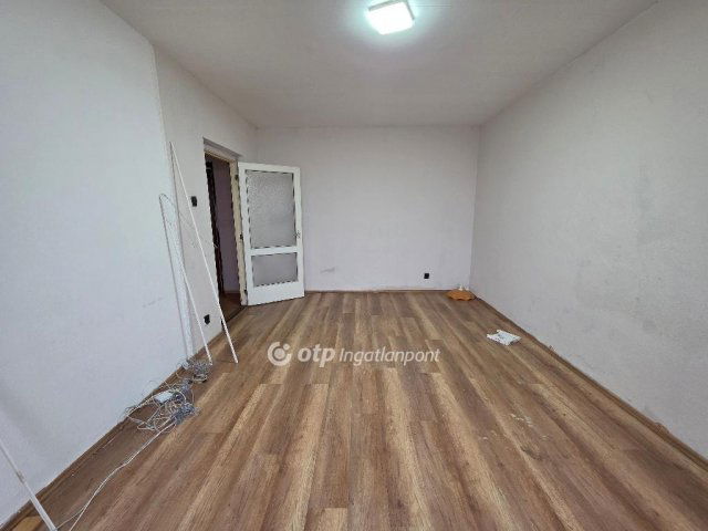 Eladó panellakás, Hajdúszoboszlón 44.9 M Ft, 2+1 szobás