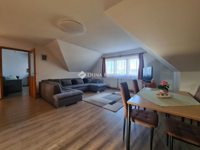 Eladó családi ház, Harkán 137 M Ft, 5 szobás