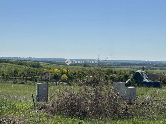 Eladó telek, Nadapon 47 M Ft / költözzbe.hu