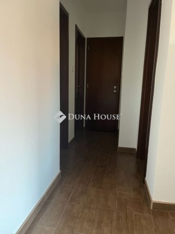 Eladó téglalakás, Monoron 79.9 M Ft, 4 szobás