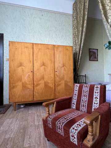 Kiadó téglalakás, albérlet, Pécsett 160 E Ft / hó, 1 szobás
