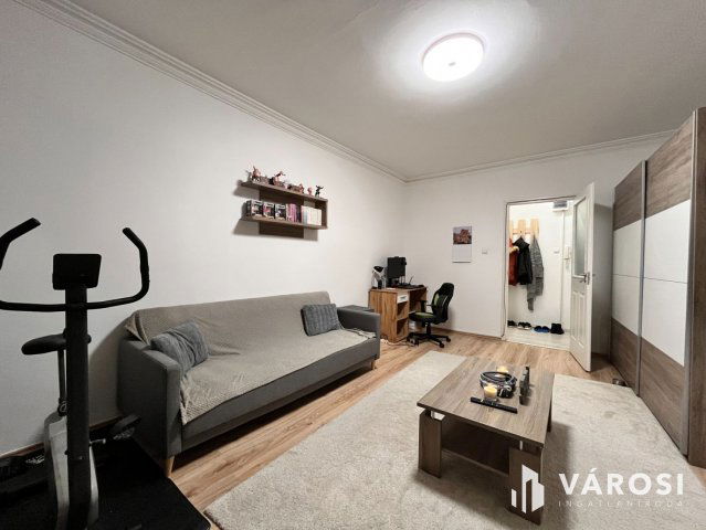 Eladó panellakás, Debrecenben 59.9 M Ft, 2 szobás