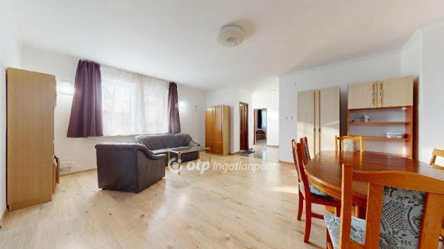 Eladó családi ház, Nyíregyházán 69 M Ft, 5 szobás