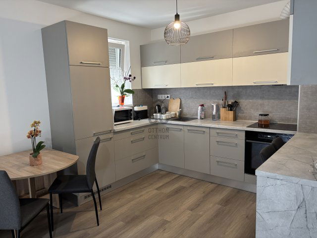 Kiadó téglalakás, albérlet, Debrecenben 240 E Ft / hó, 2 szobás