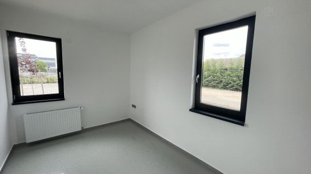 Kiadó sorház, albérlet, Taksonyon 240 E Ft / hó, 3 szobás