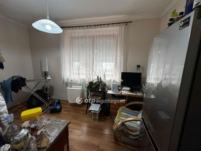 Eladó családi ház, Debrecenben 64.9 M Ft, 3 szobás