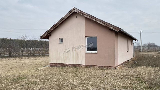 Eladó mezogazdasagi ingatlan, Dabason 67.9 M Ft, 2 szobás