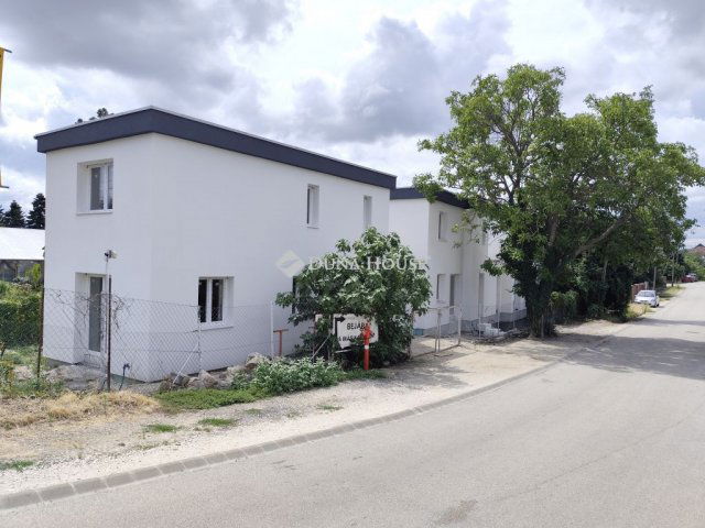 Eladó sorház, Érden 115 M Ft, 4 szobás / költözzbe.hu