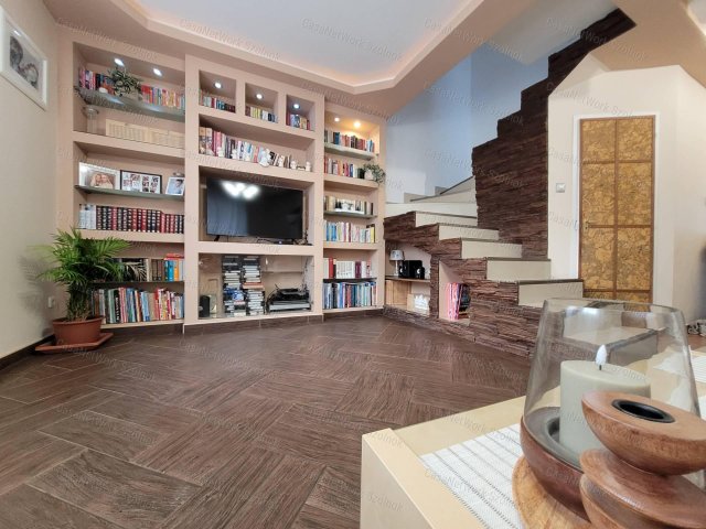 Eladó családi ház, Kerepesen 128 M Ft, 3+1 szobás