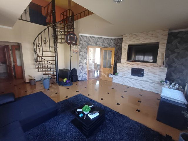 Eladó családi ház, Nagybaracskán 62 M Ft, 4 szobás