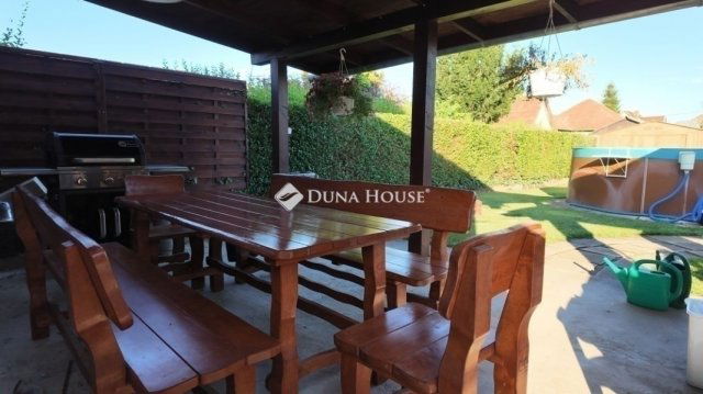 Eladó családi ház, Gyálon 129.99 M Ft, 6 szobás